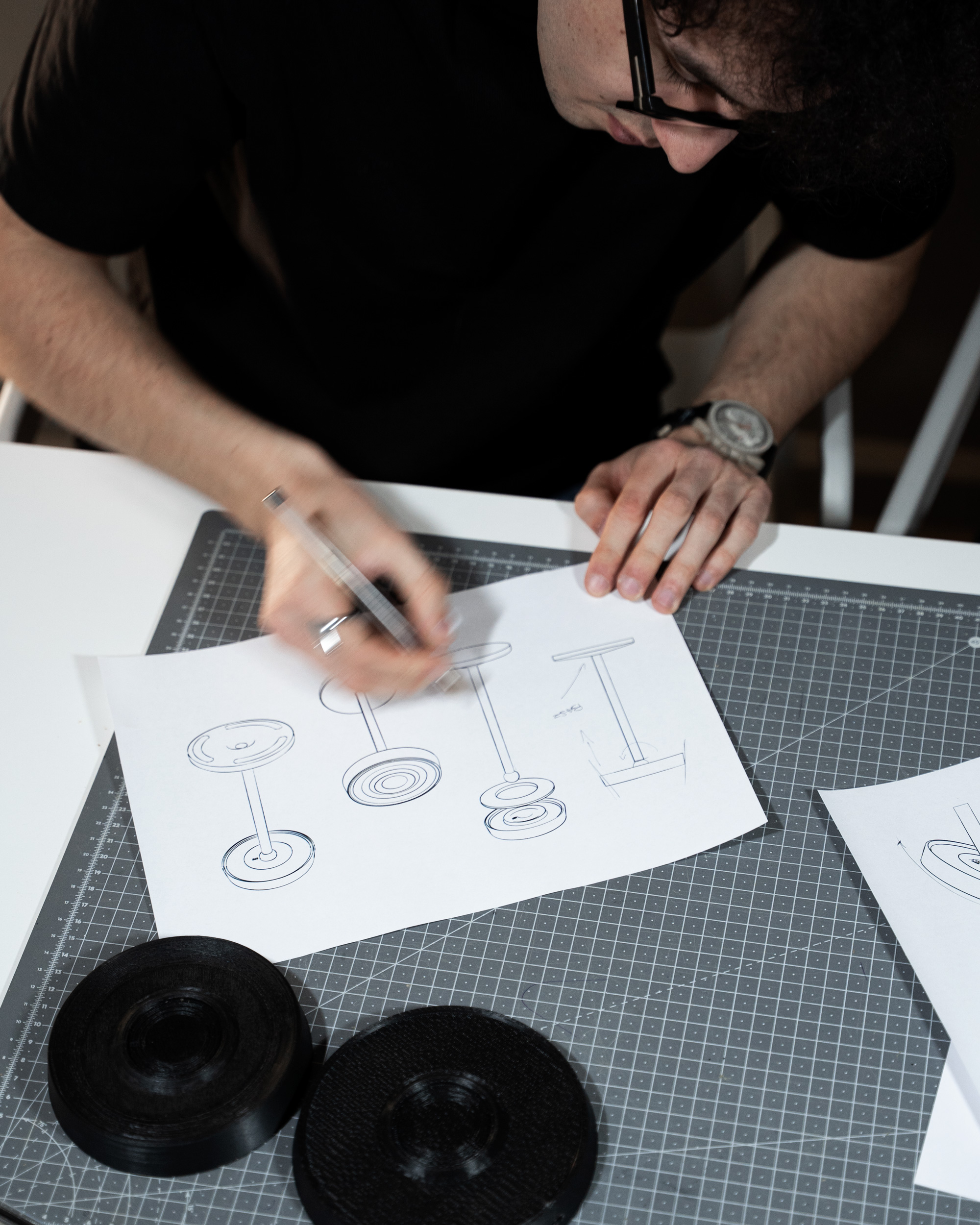 lamp，Portable，rechargeable ，Dining table lamp，Desk lamp，product design，Lamp design，magnetic attraction lamp，