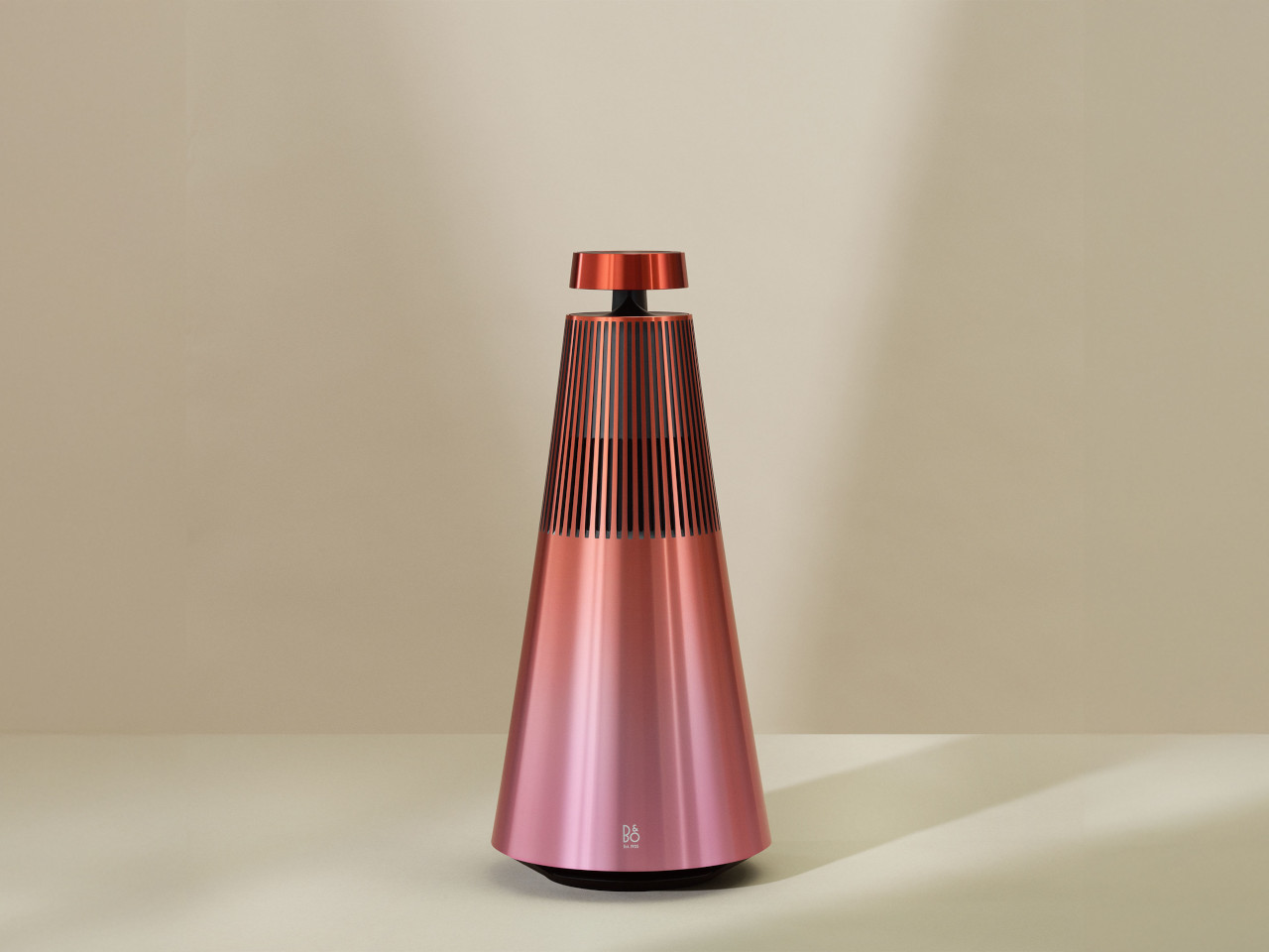 Beosound 2 Gradient，loudspeaker box，Digital，electronic product，