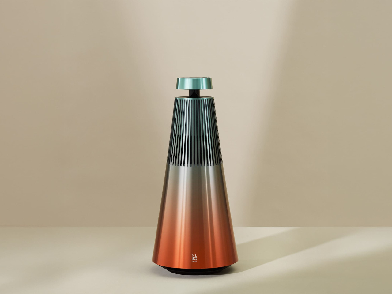 Beosound 2 Gradient，loudspeaker box，Digital，electronic product，