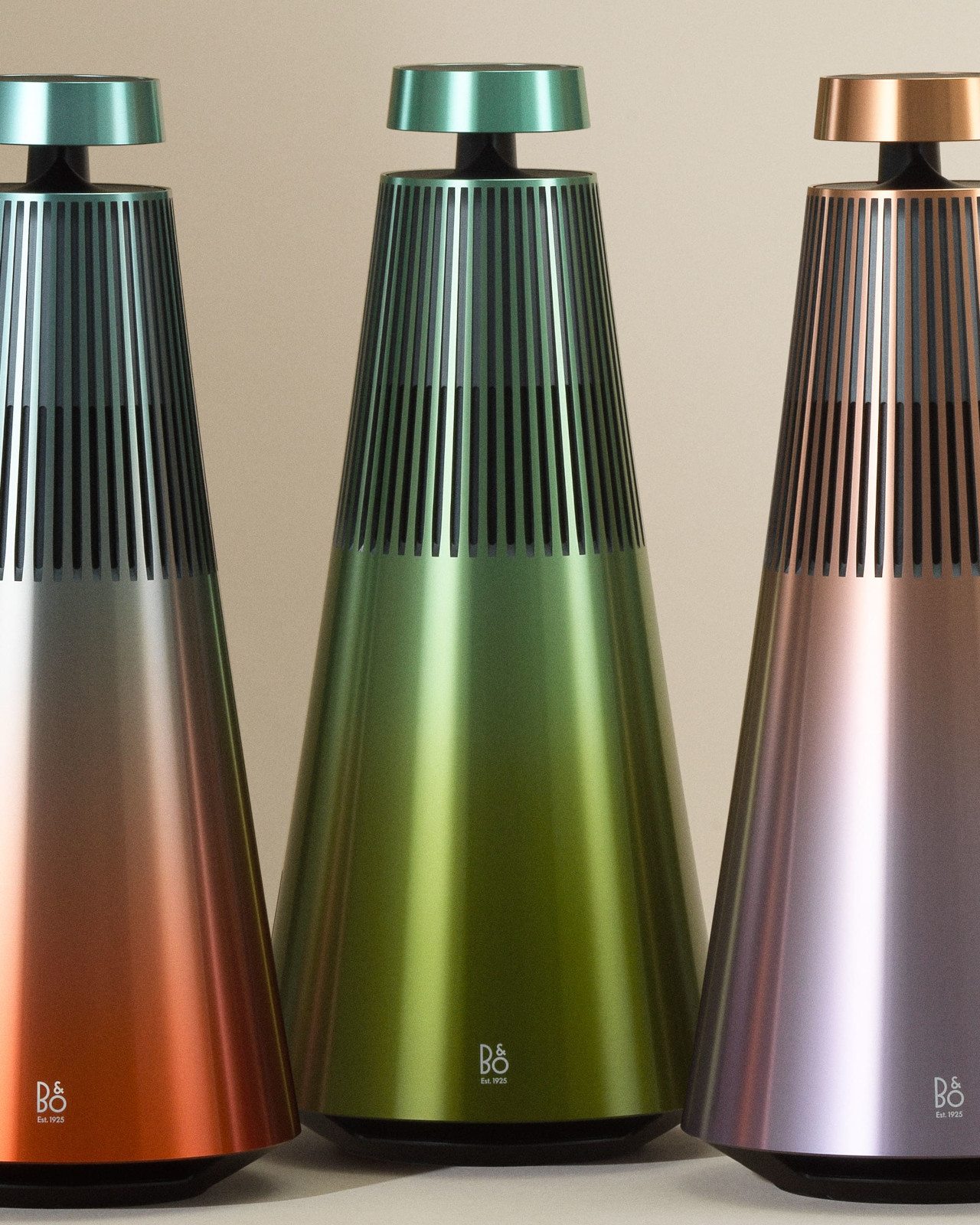 Beosound 2 Gradient，loudspeaker box，Digital，electronic product，