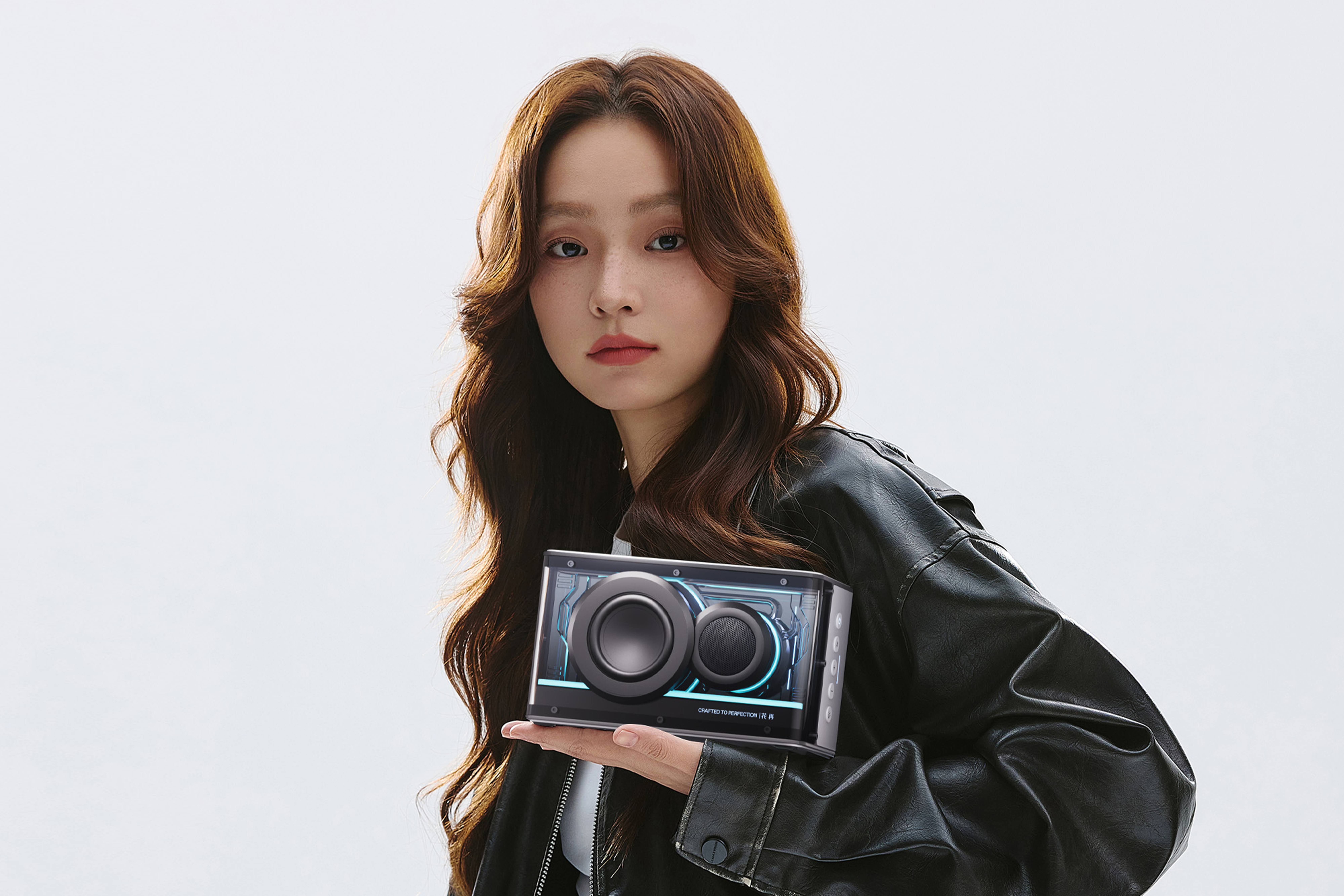 loudspeaker box，E-sports，outdoors，flowers again，Rambler，