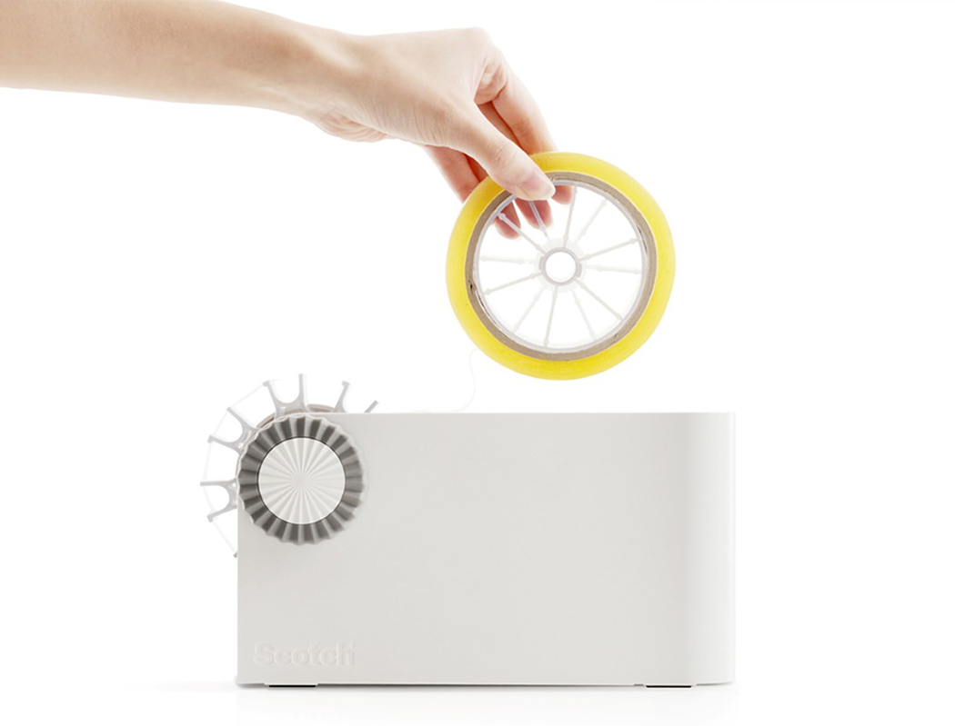 Belt conveyor，pen container，