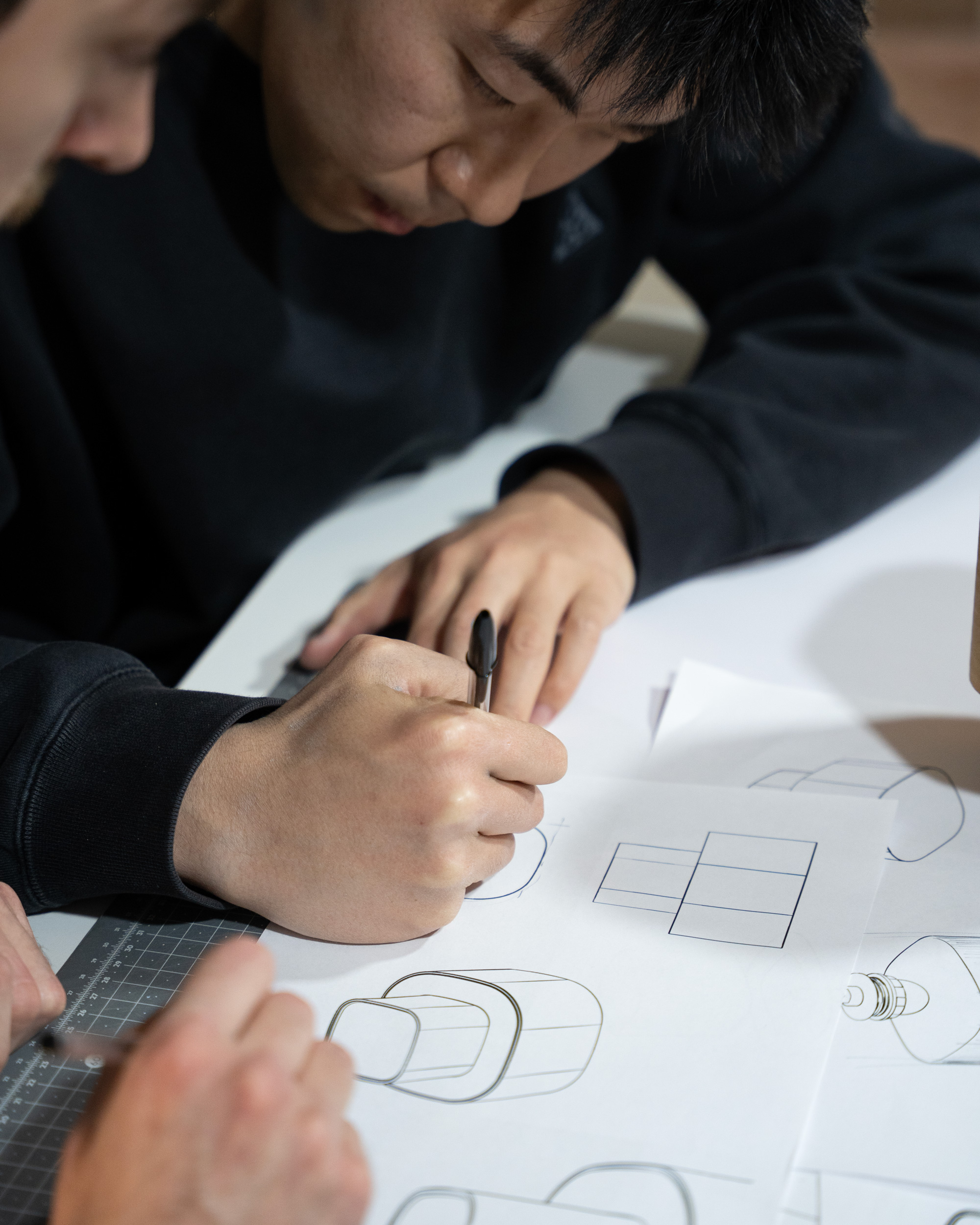 Desk lamp，product design，Lamp design，Bioplastics，Recycled plastics，desk lamp，Product rendering，industrial design，