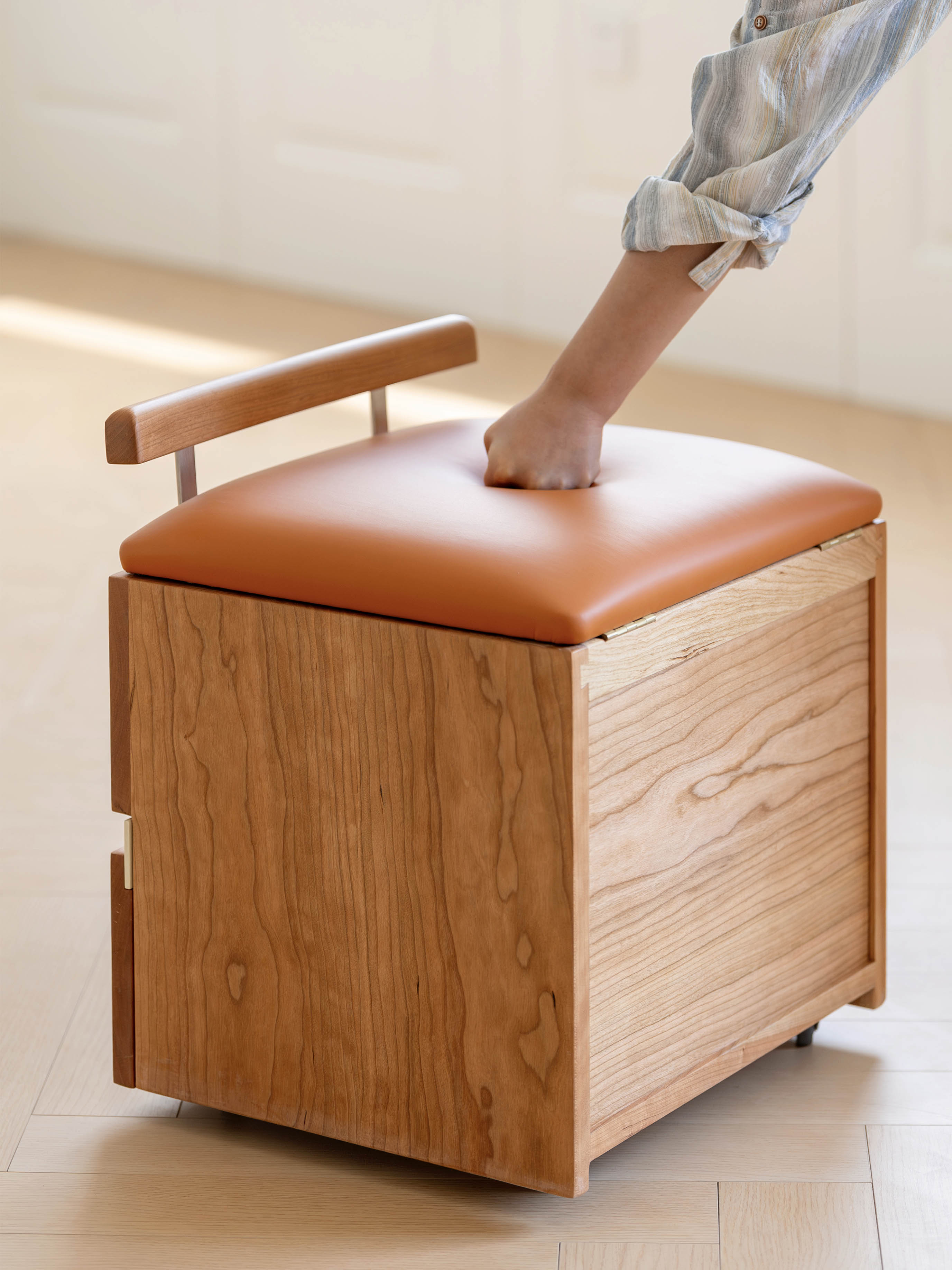 Solid wood furniture，Original design，Dresser design，Residential Furniture，furniture design ，