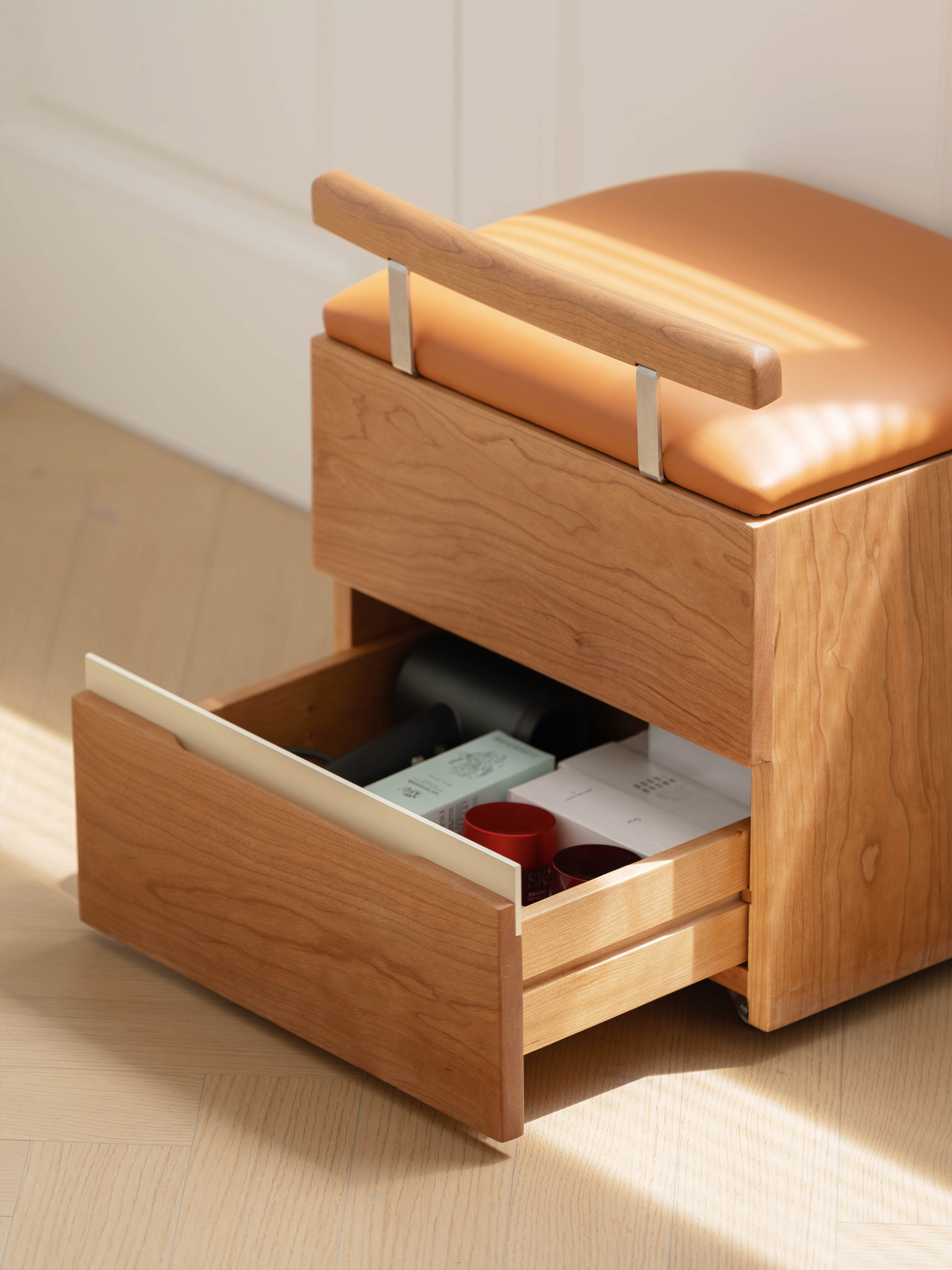 Solid wood furniture，Original design，Dresser design，Residential Furniture，furniture design ，