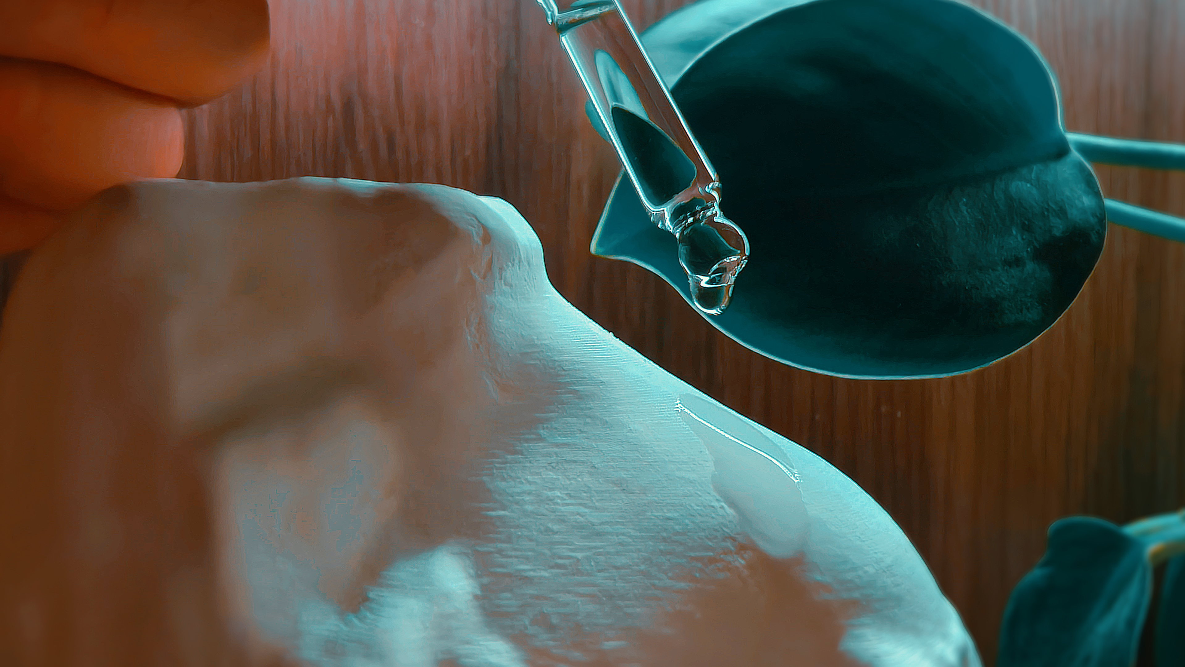 Smell is the carrier of memory，Sculpture，memory，Gypsum flare，embrace，taste，Aromatherapy，