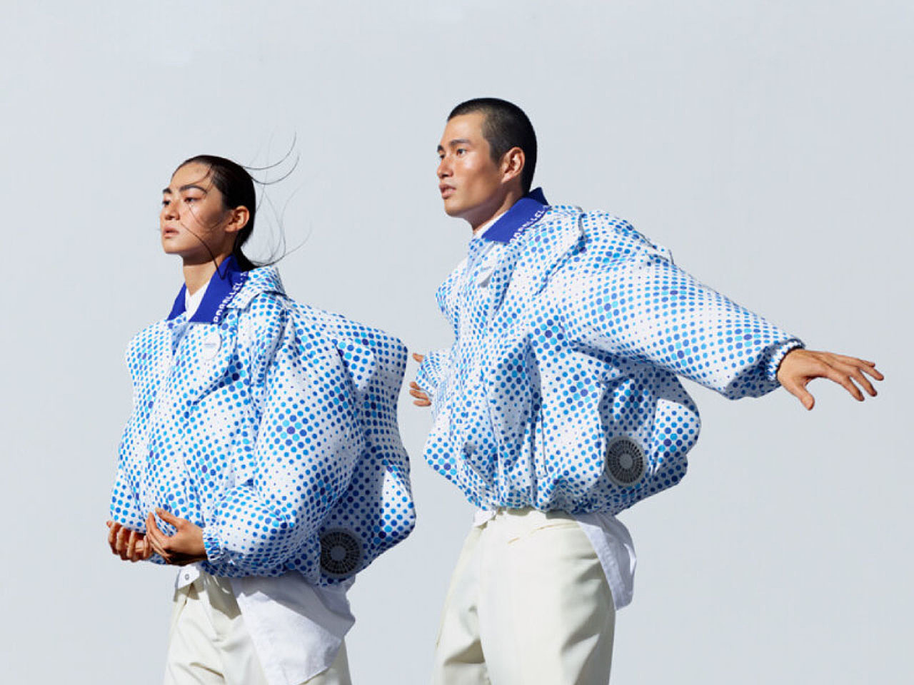 loose coat，Jacket，Fashion products，Outdoor equipment，