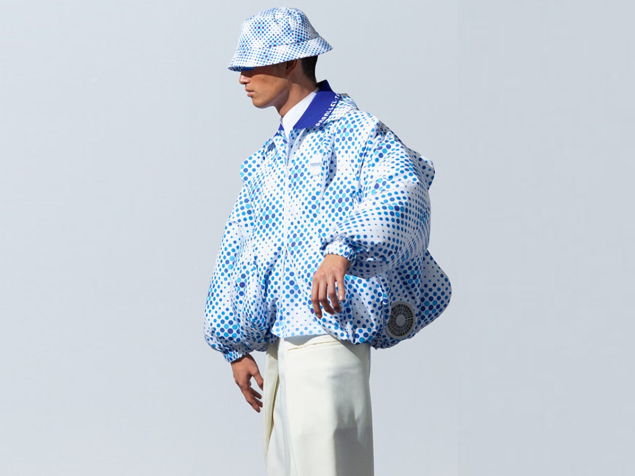 loose coat，Jacket，Fashion products，Outdoor equipment，