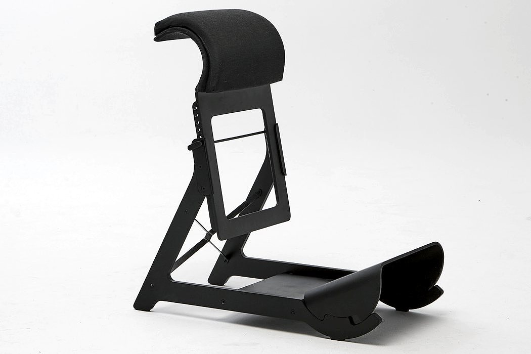Office products，chair，to work in an office，