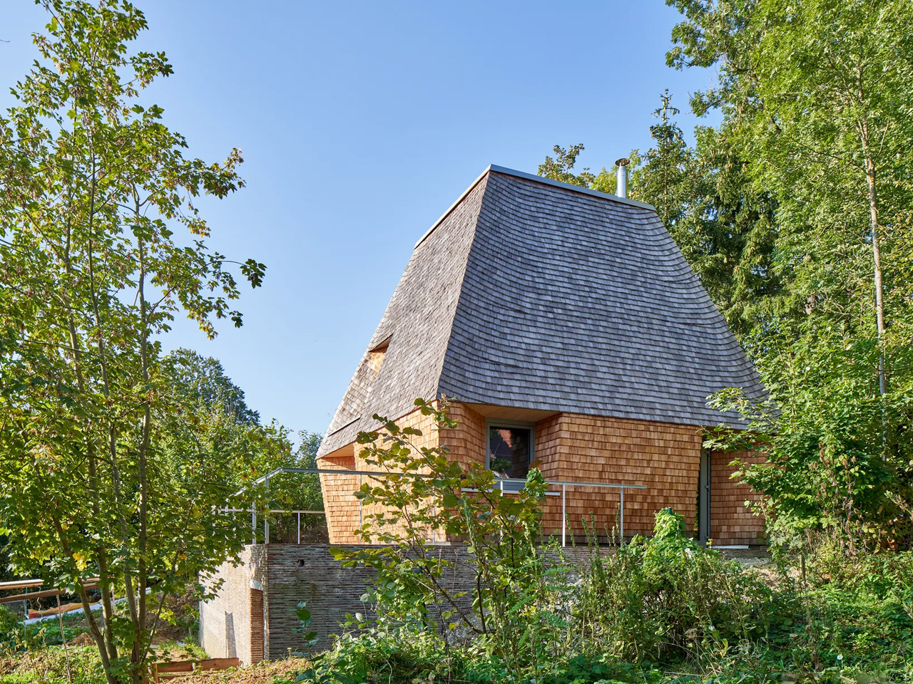 Anton II，residence，house，Architecture，