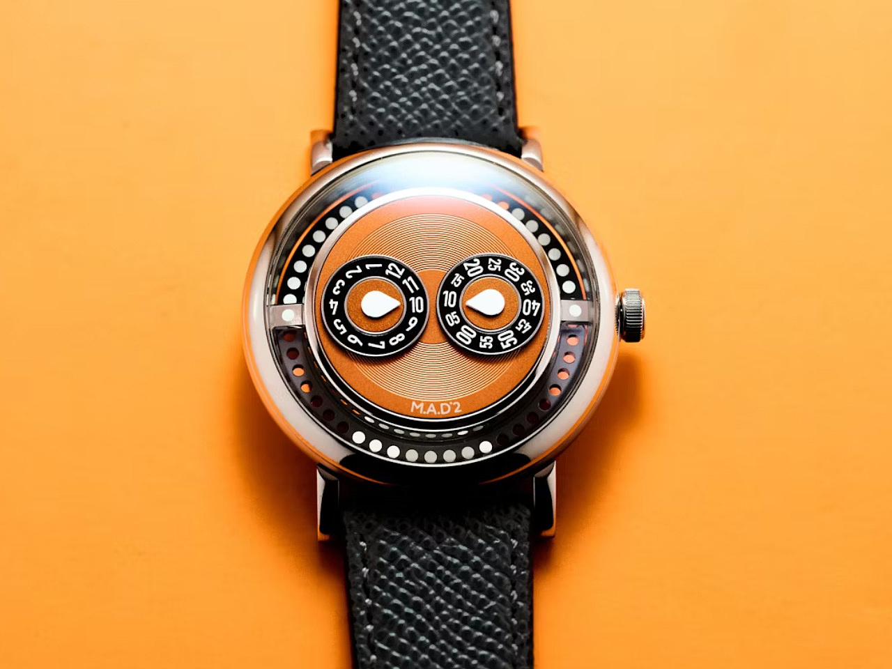 M.A.D. 2，Wristwatch，Wrist watch，Fashion products，