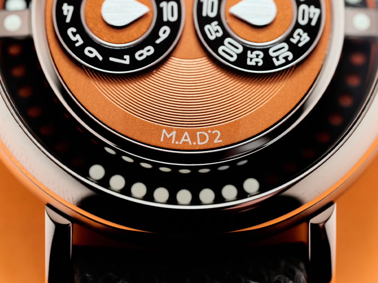 M.A.D. 2，Wristwatch，Wrist watch，Fashion products，