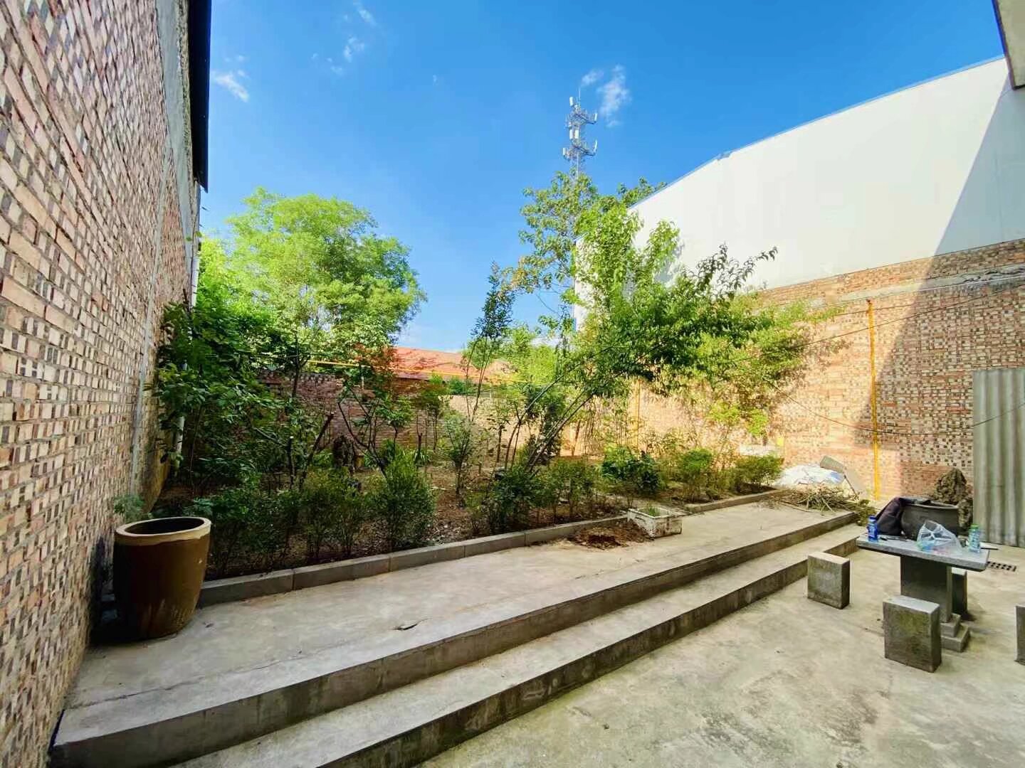 Xi'an Lantian Self-built House，