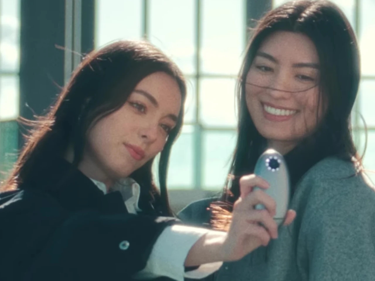 kyu camera，Spotify，Minimalist design ，Deposits，Ergonomics，