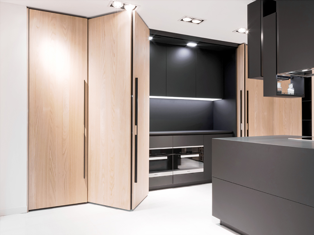 kitchen，slide，rotate，storage，