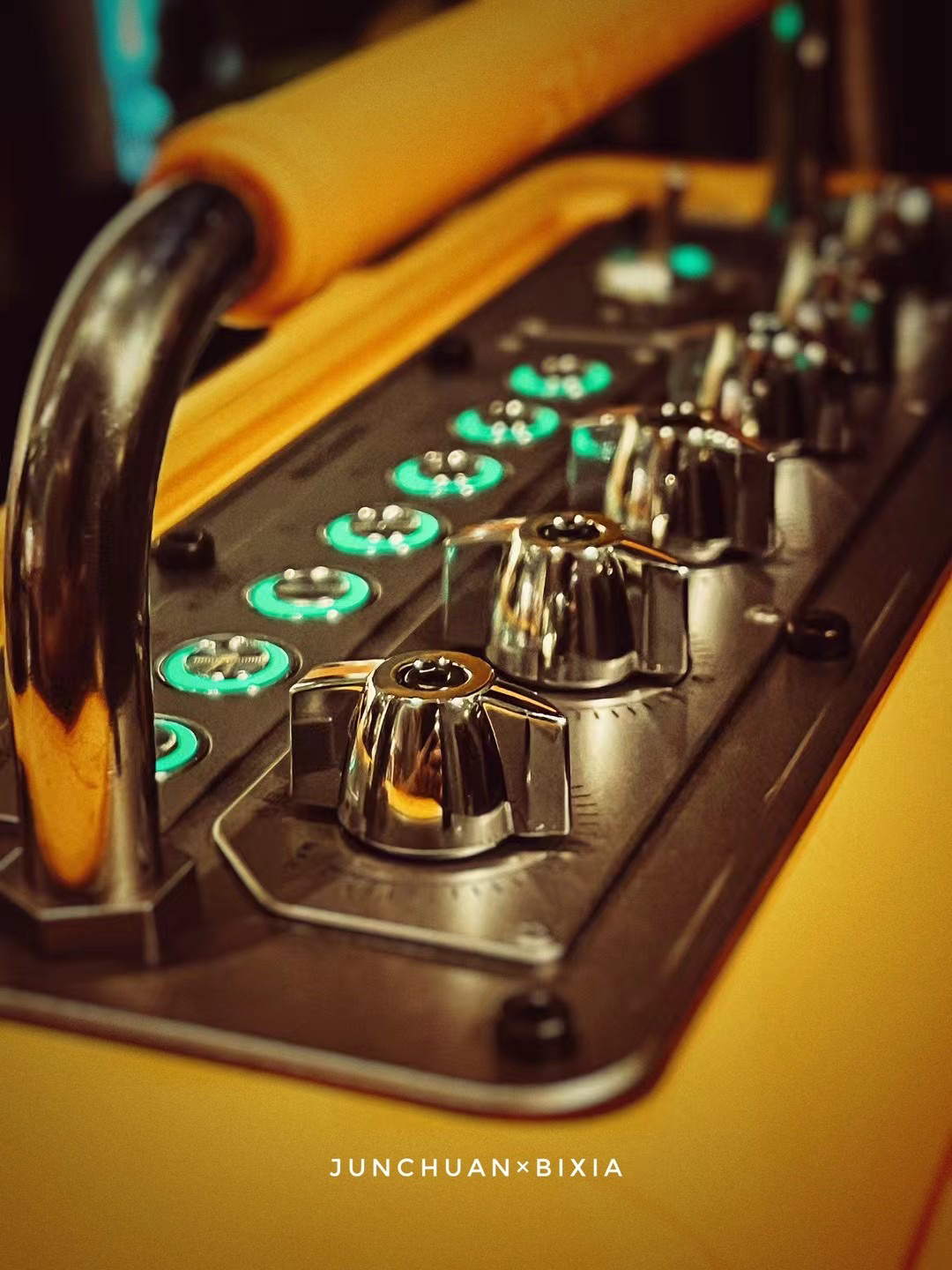 outdoors，lighting，sound，