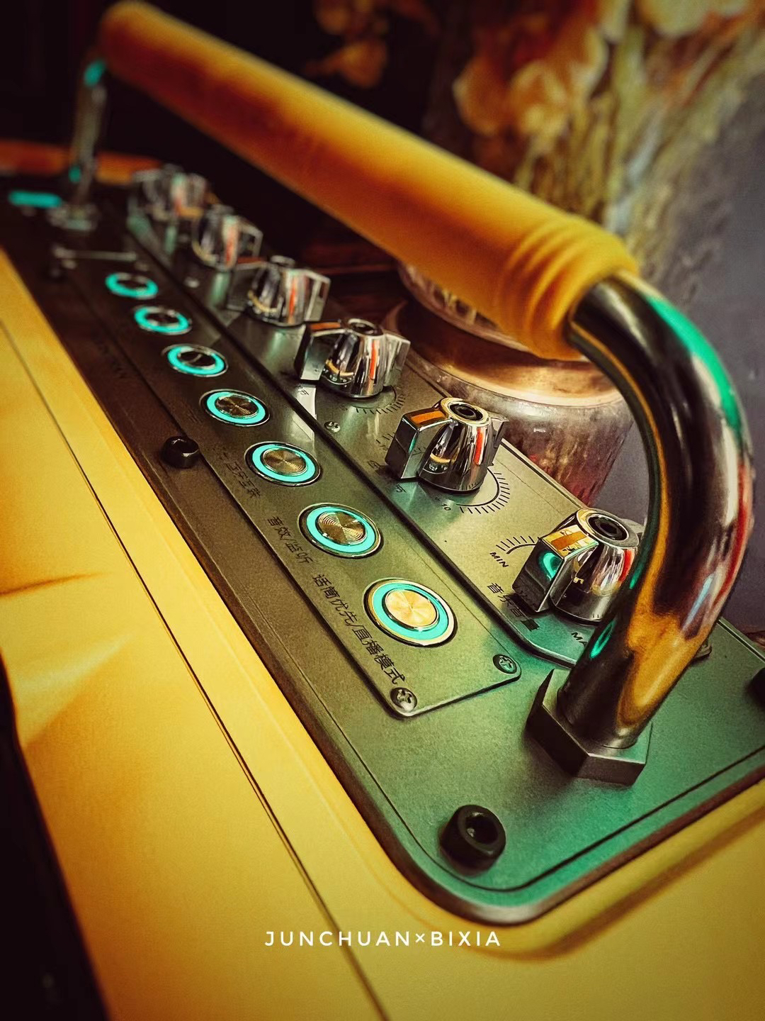 outdoors，lighting，sound，