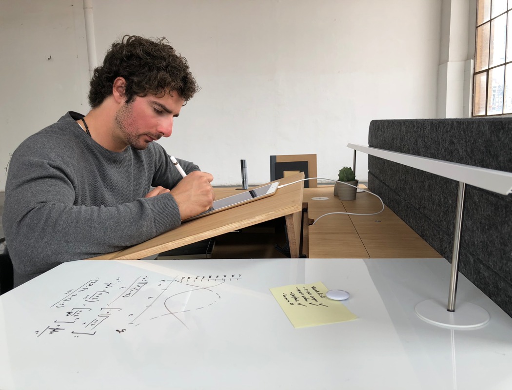 Store things，empty space ，Table，