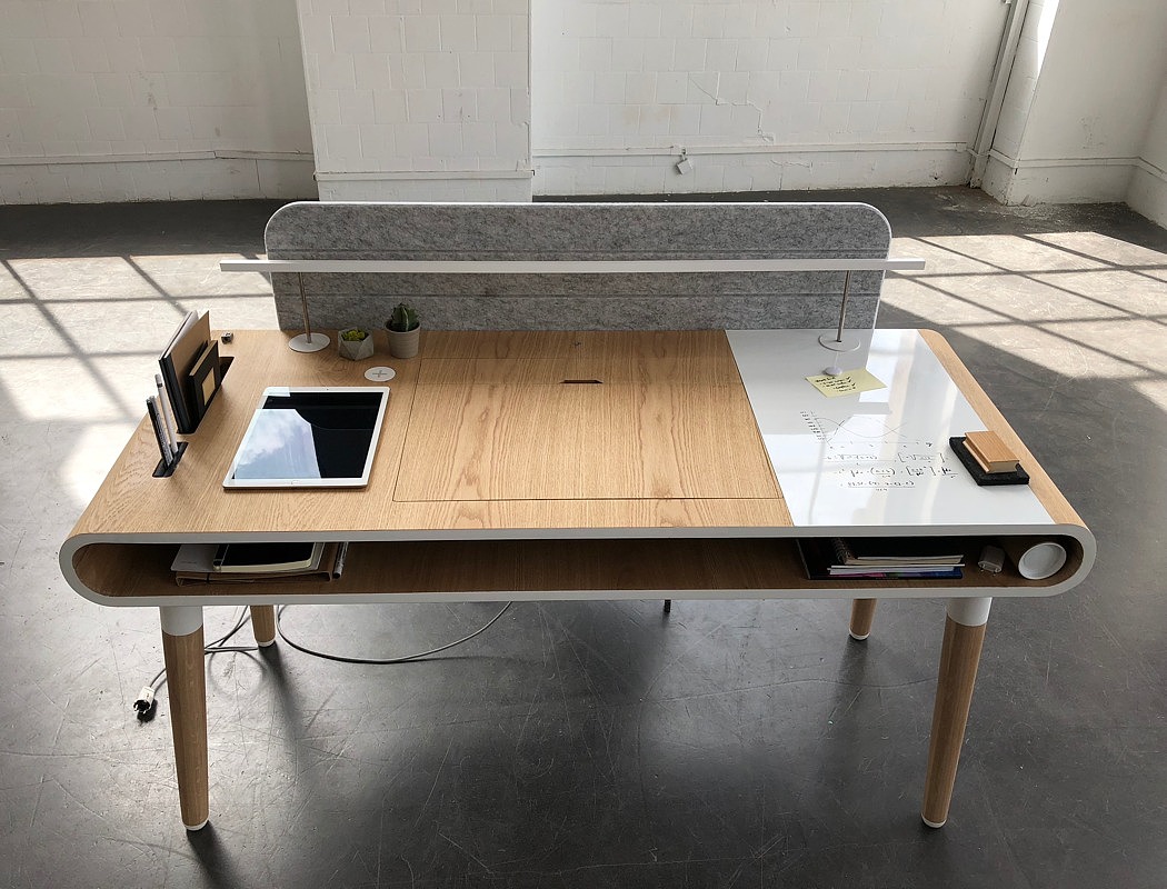 置物，空旷的空间，桌子，