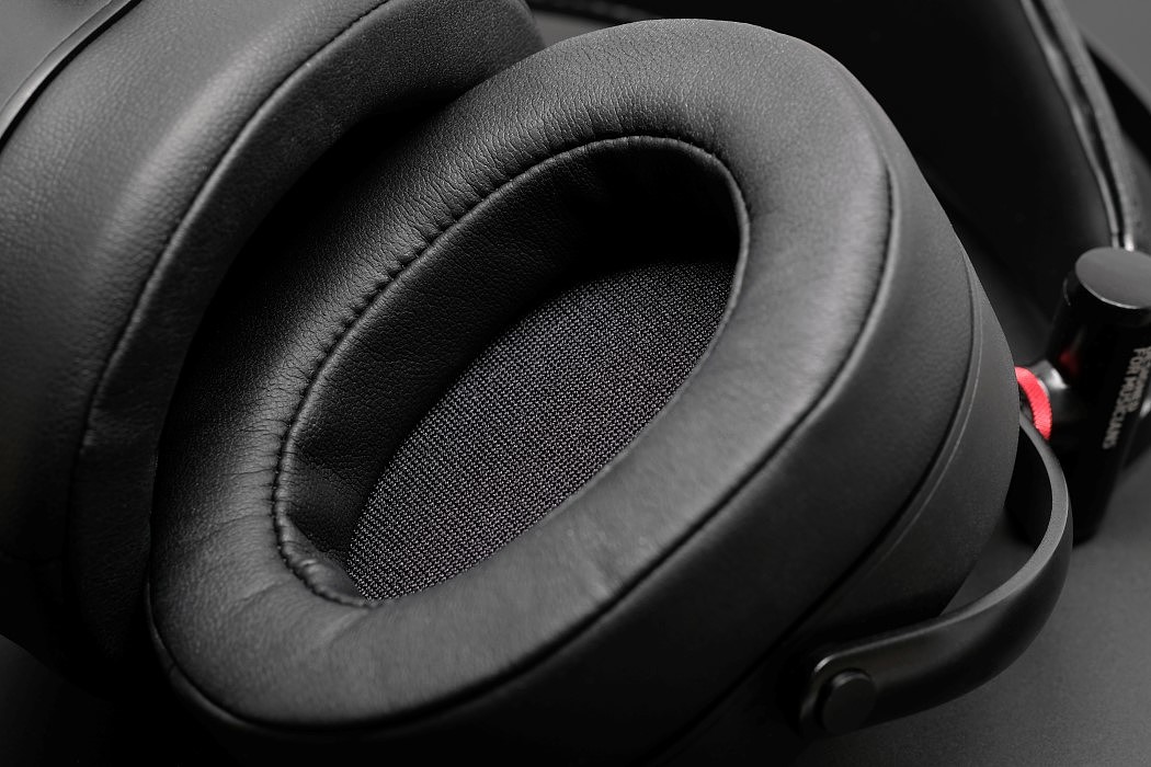 headset，Planar magnetic，GT-R，Open design，Protein leather，Super soft memory ear pad，