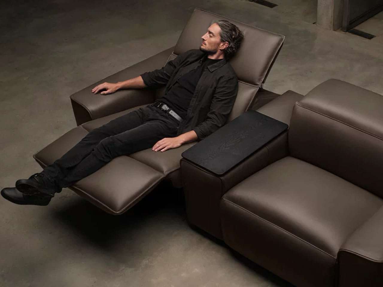 Luxury recliner，Smart home，King Cloud，Induction button，Sonos sound system，