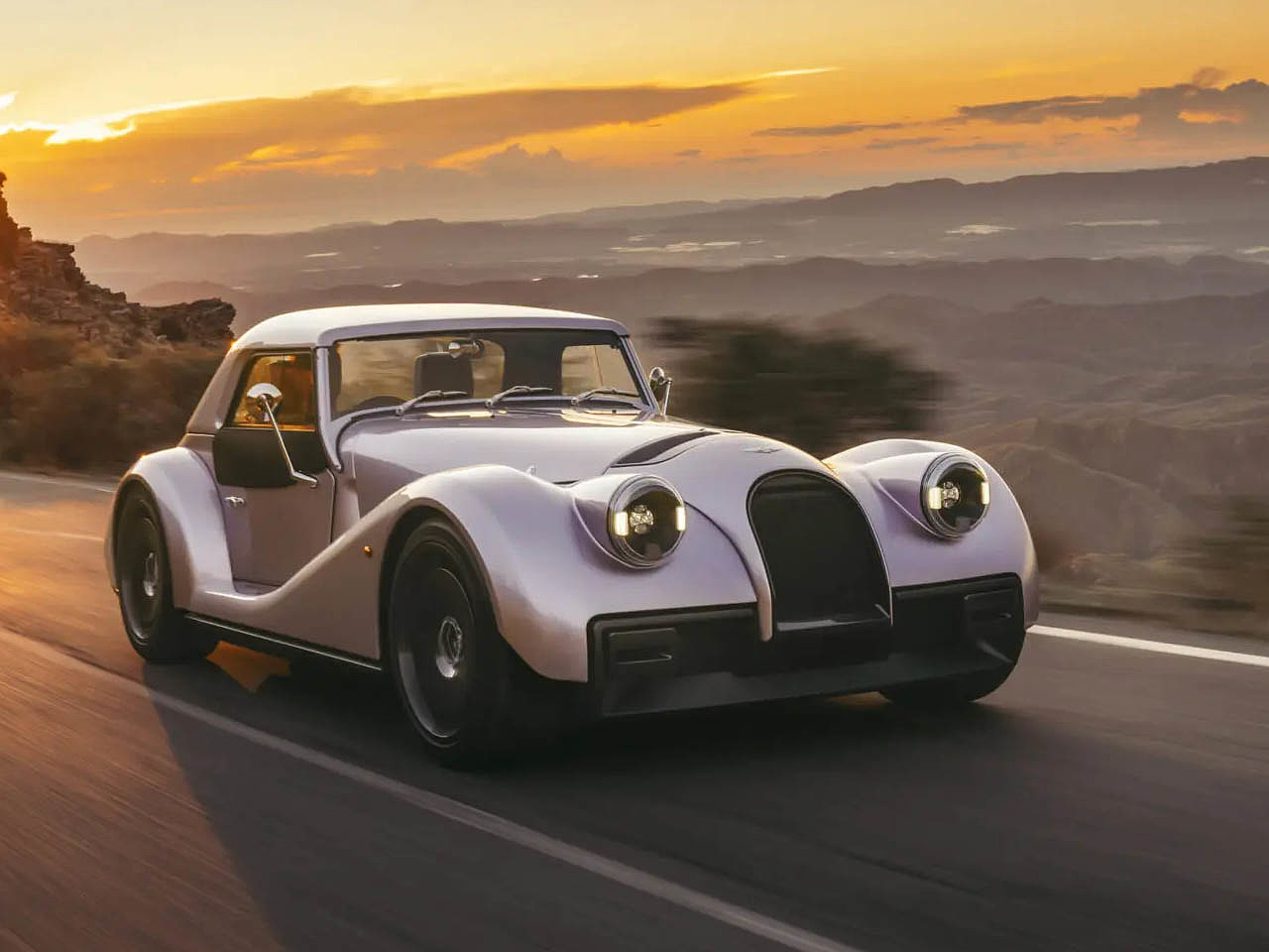 Super car，Retro Aesthetics，Morgan Supersport，British car，aerodynamics，