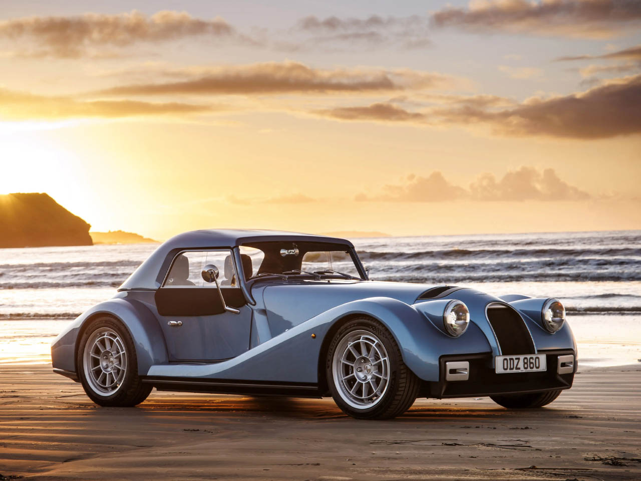 Super car，Retro Aesthetics，Morgan Supersport，British car，aerodynamics，
