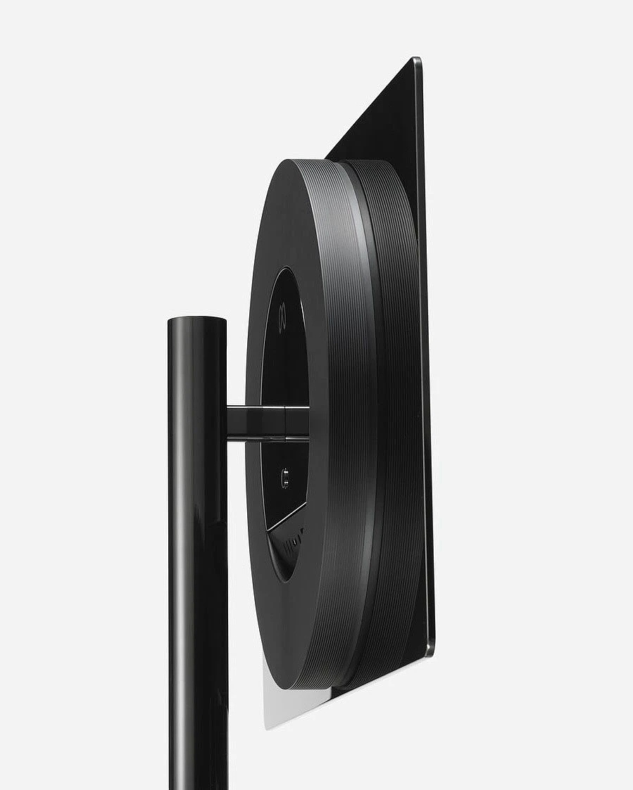 OLED display，Meta Portal Pro，monitor，Communication equipment，