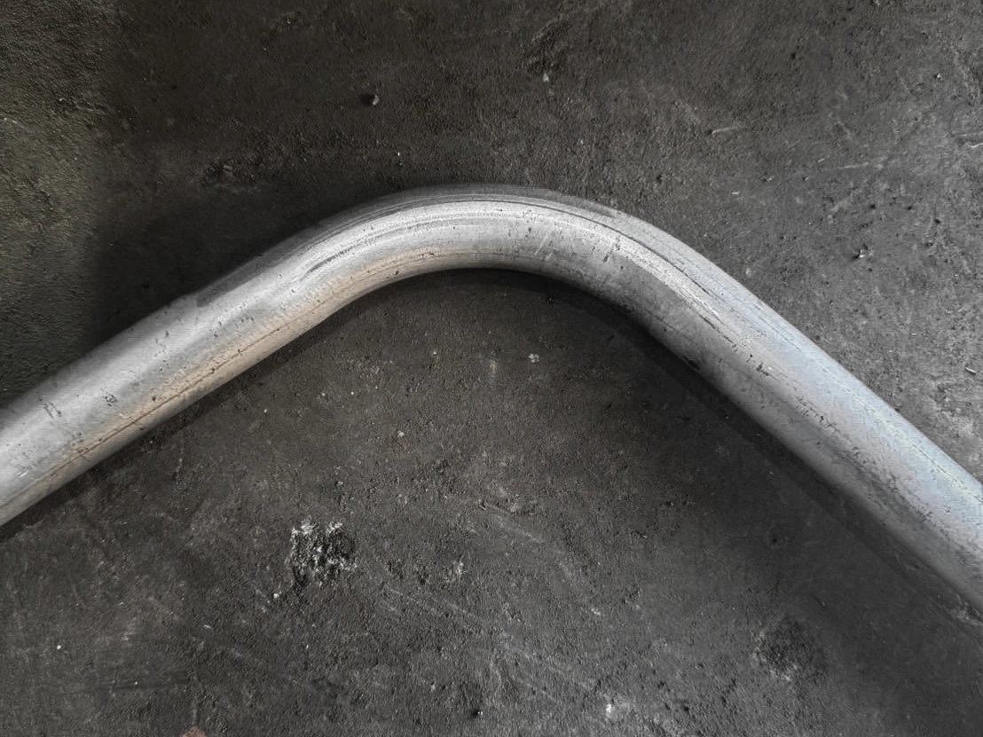 furniture，Table，ALOOP COLLECTION，industrial design，