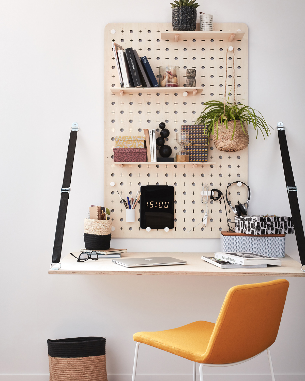 woodiness，door，Backboard，Receive，