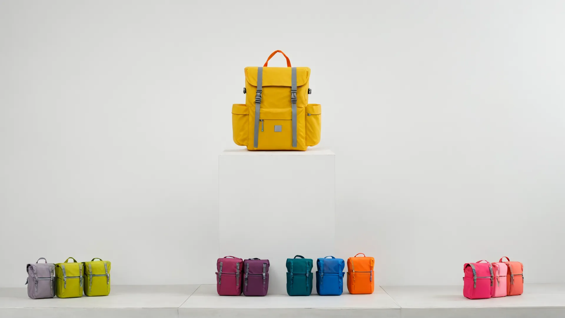 Outdoor waterproof backpack，