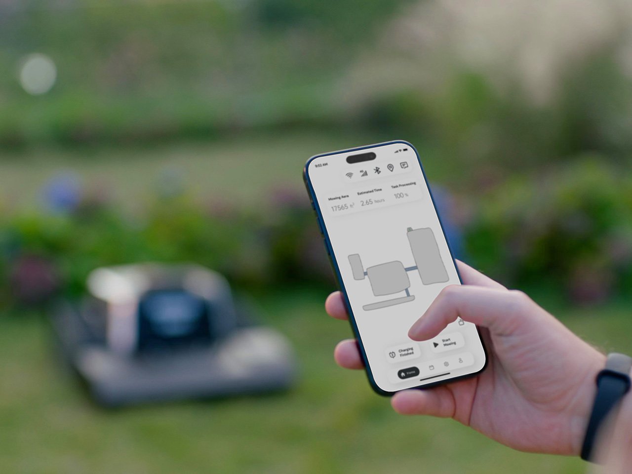 Lymow One，lawn mower，tank track，RTK Navigation，LySee，