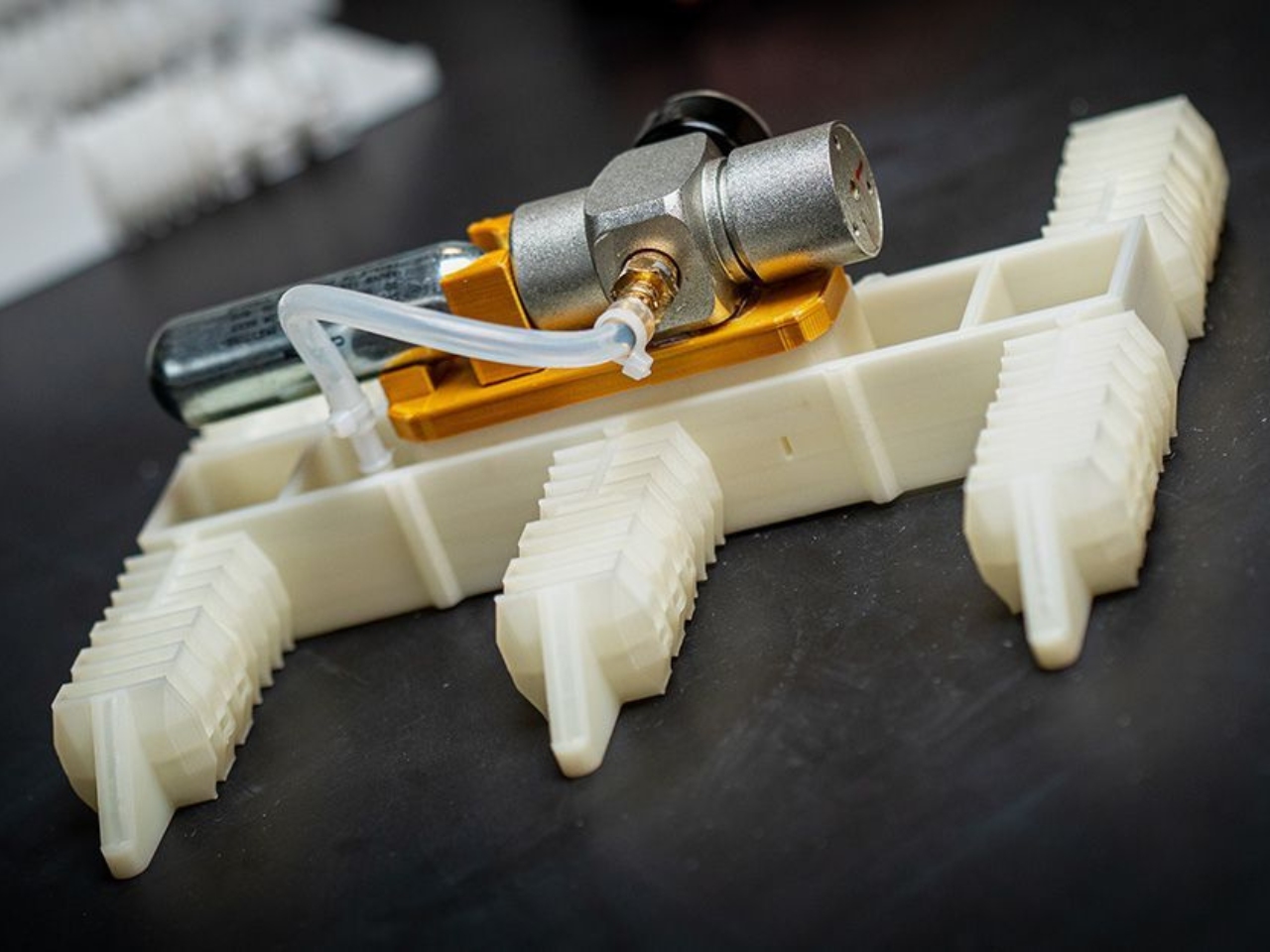 robot，Digital equipment，artificial intelligence，3D printing，