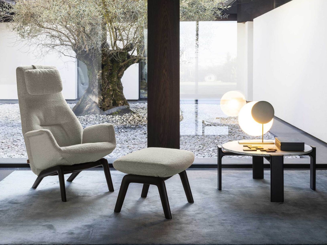 Moonbeam，Six N. Five，Lunar Eclipse Table Lamp，Indoor atmosphere，Leatherwear，