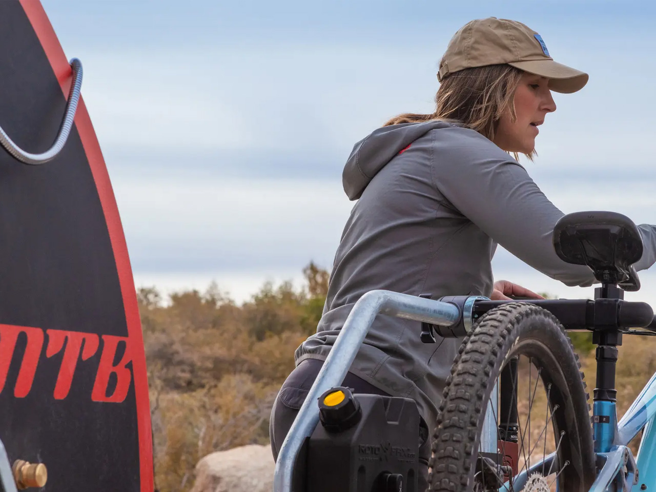 Mountain bike towing，Touring car，Mobile Repair Station，Wild Camping，Outdoor equipment，