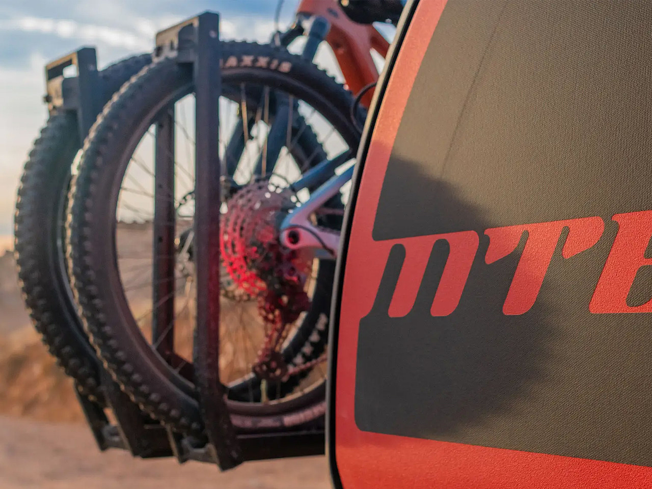 Mountain bike towing，Touring car，Mobile Repair Station，Wild Camping，Outdoor equipment，