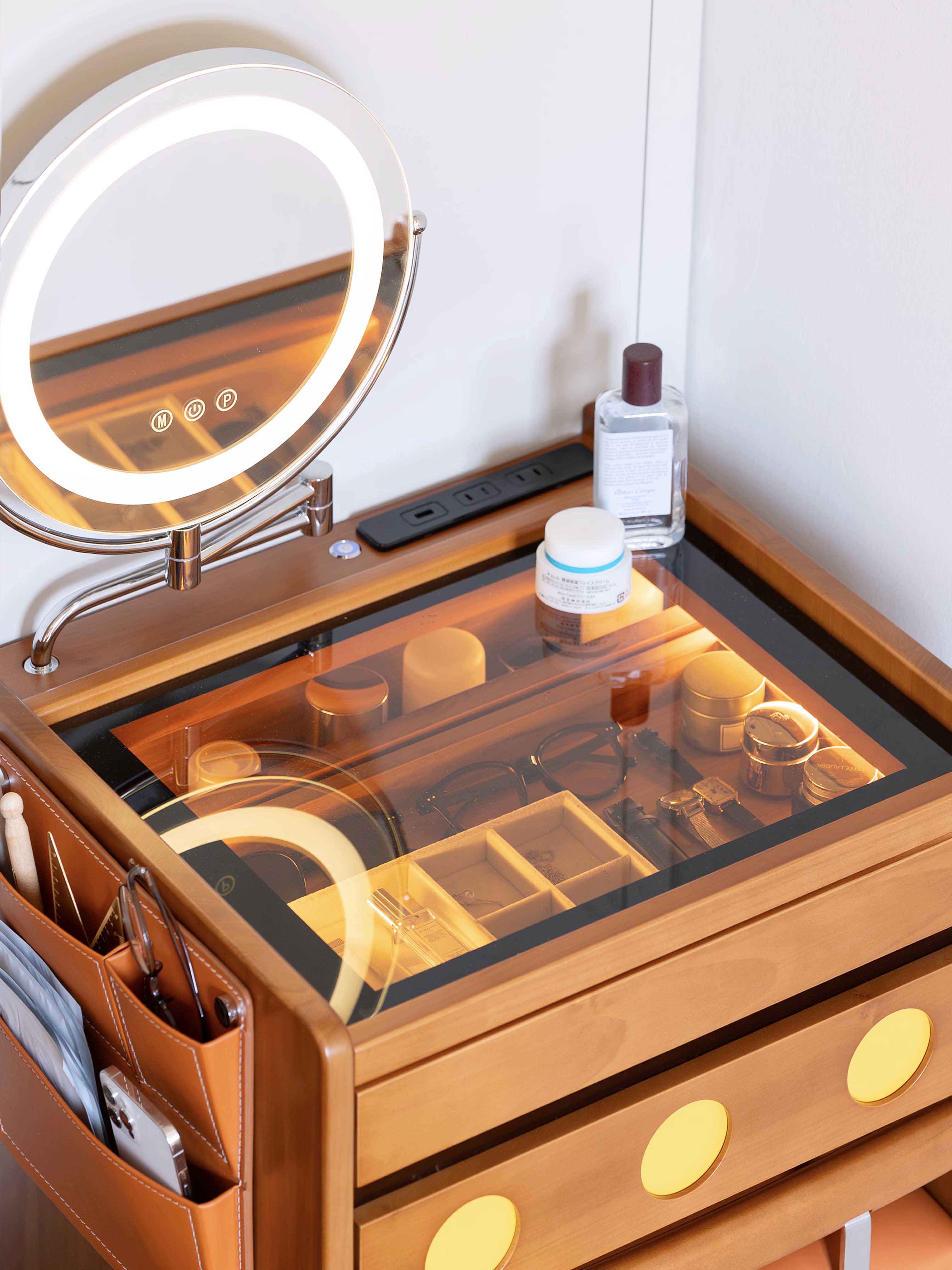 Original design，furniture design ，Residential Furniture，Solid wood furniture，Dresser design，medieval furniture，