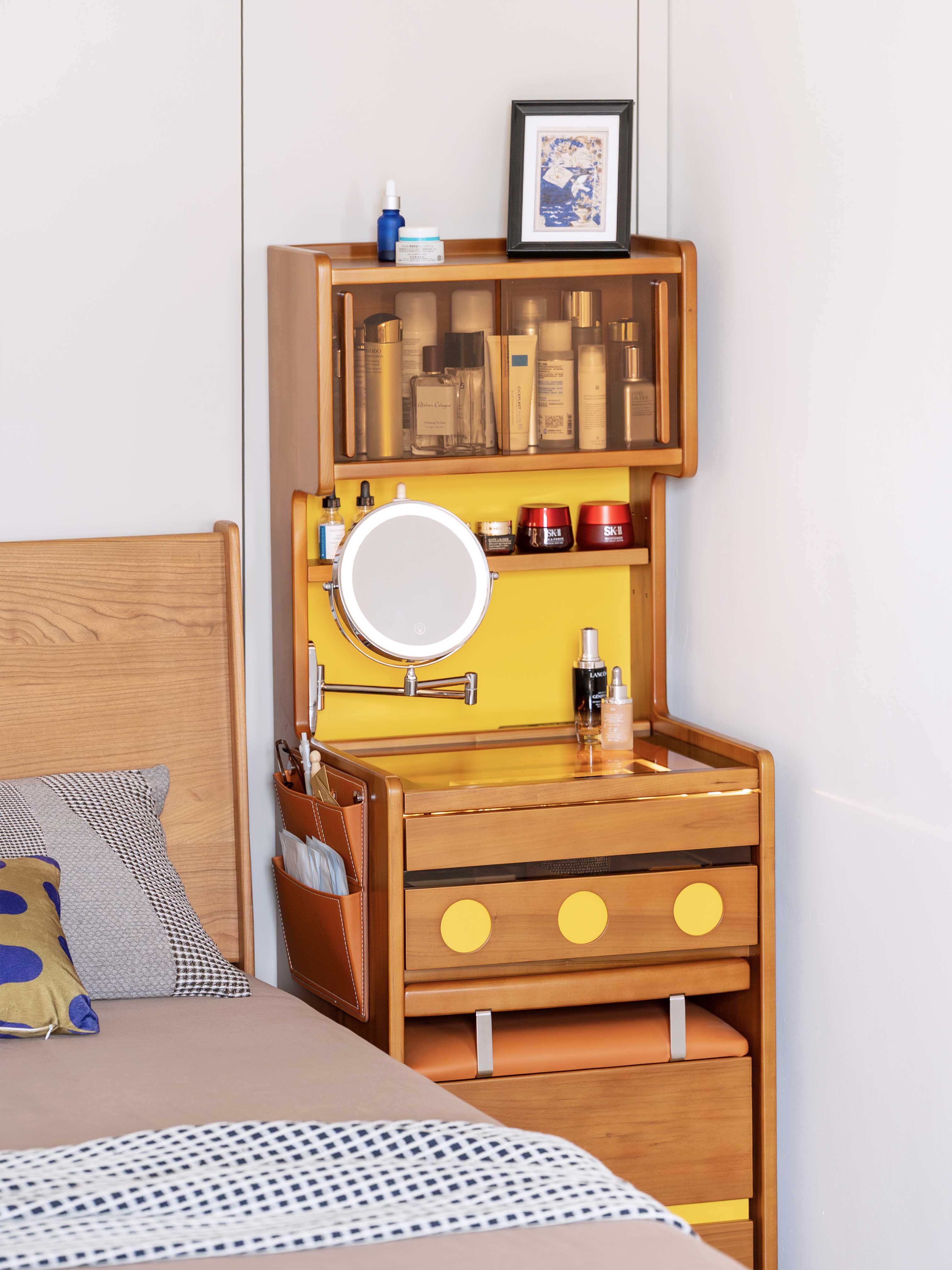 Original design，furniture design ，Residential Furniture，Solid wood furniture，Dresser design，medieval furniture，