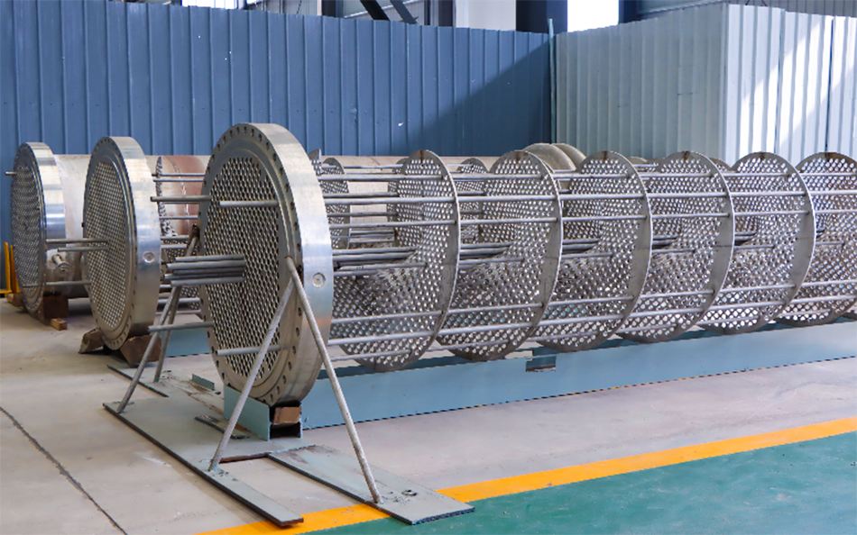 Continuous helical baffle heat exchanger，shell and tube heat exchanger，Chemical Equipment，pressure vessel，