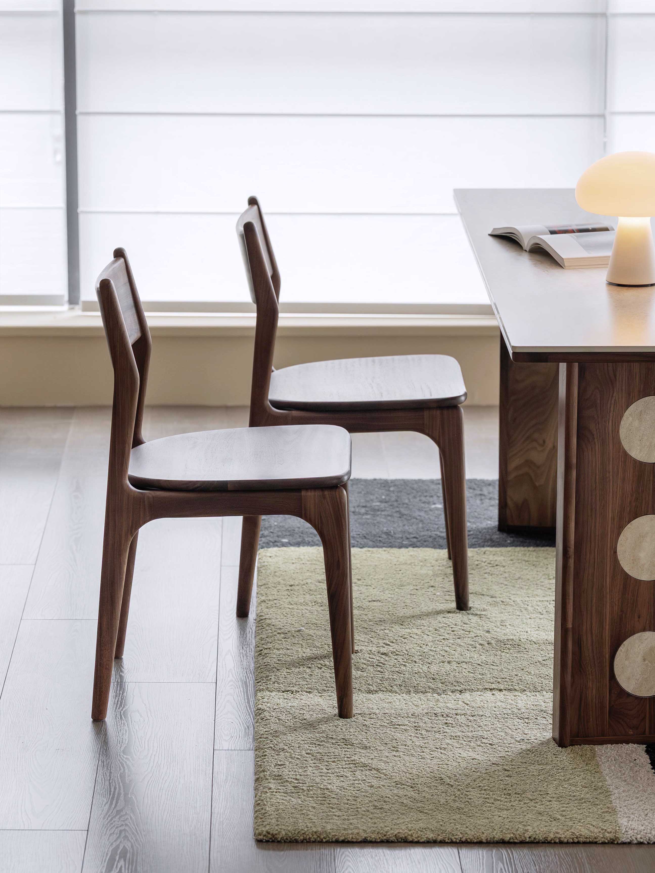 Residential Furniture，Solid wood dining chair，furniture design ，Original design，Solid wood furniture，Black walnut furniture，