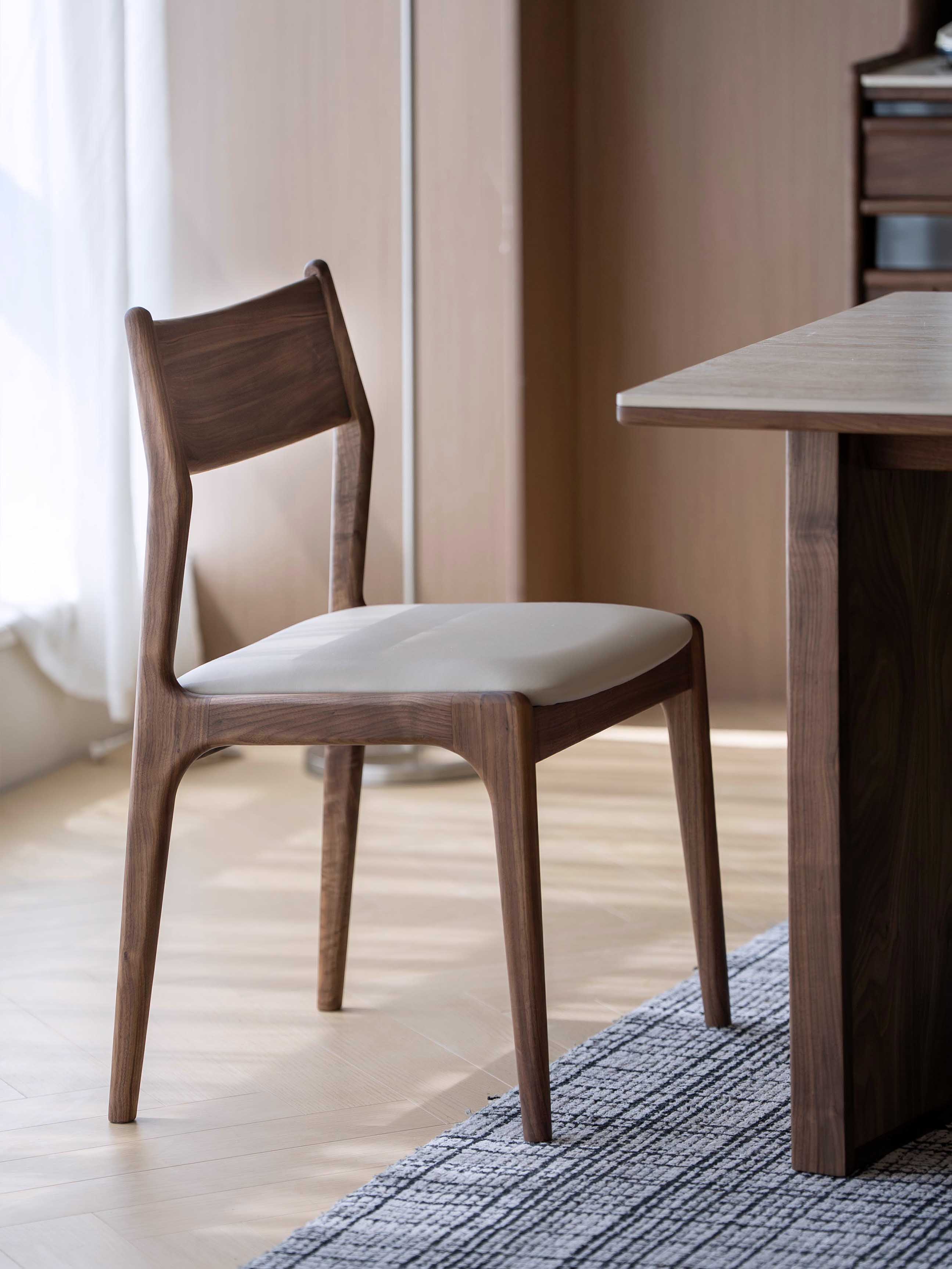 Residential Furniture，Solid wood dining chair，furniture design ，Original design，Solid wood furniture，Black walnut furniture，