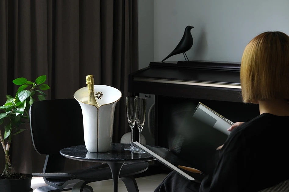 NAA，ceramics，Sustainable design，vase，Champagne barrel，