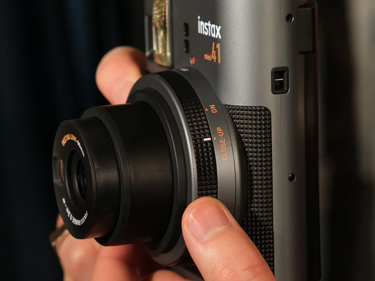 Instax Mini 41，Polaroid，Close up mode，Auto Exposure，Retro Design ，