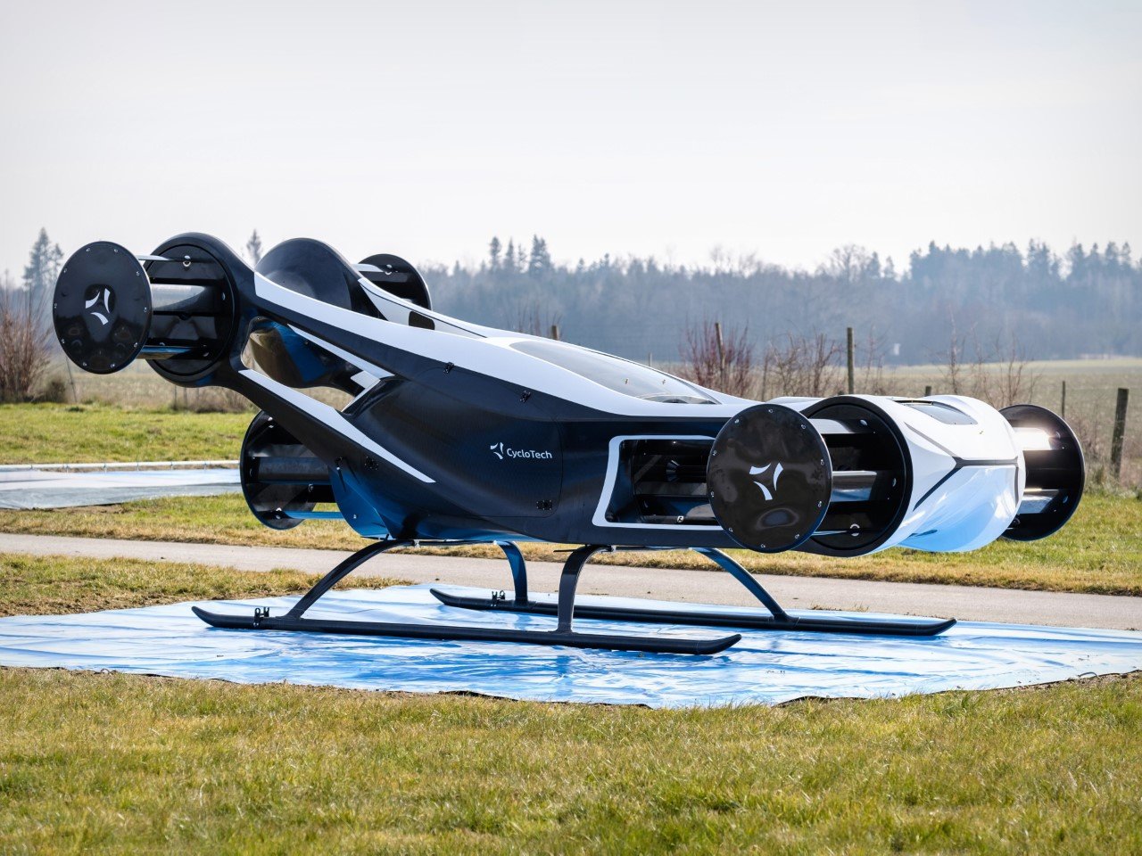 Cyclorotor，Cyclotech Blackbird，Flying car，vector thrust，roller rotor，