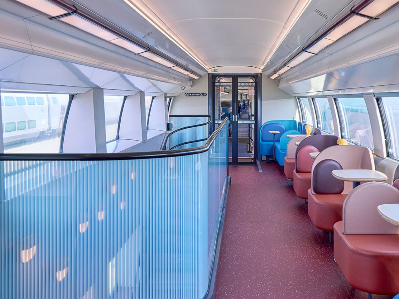 product design，Train interior design，Train interior，TGV Inoui，
