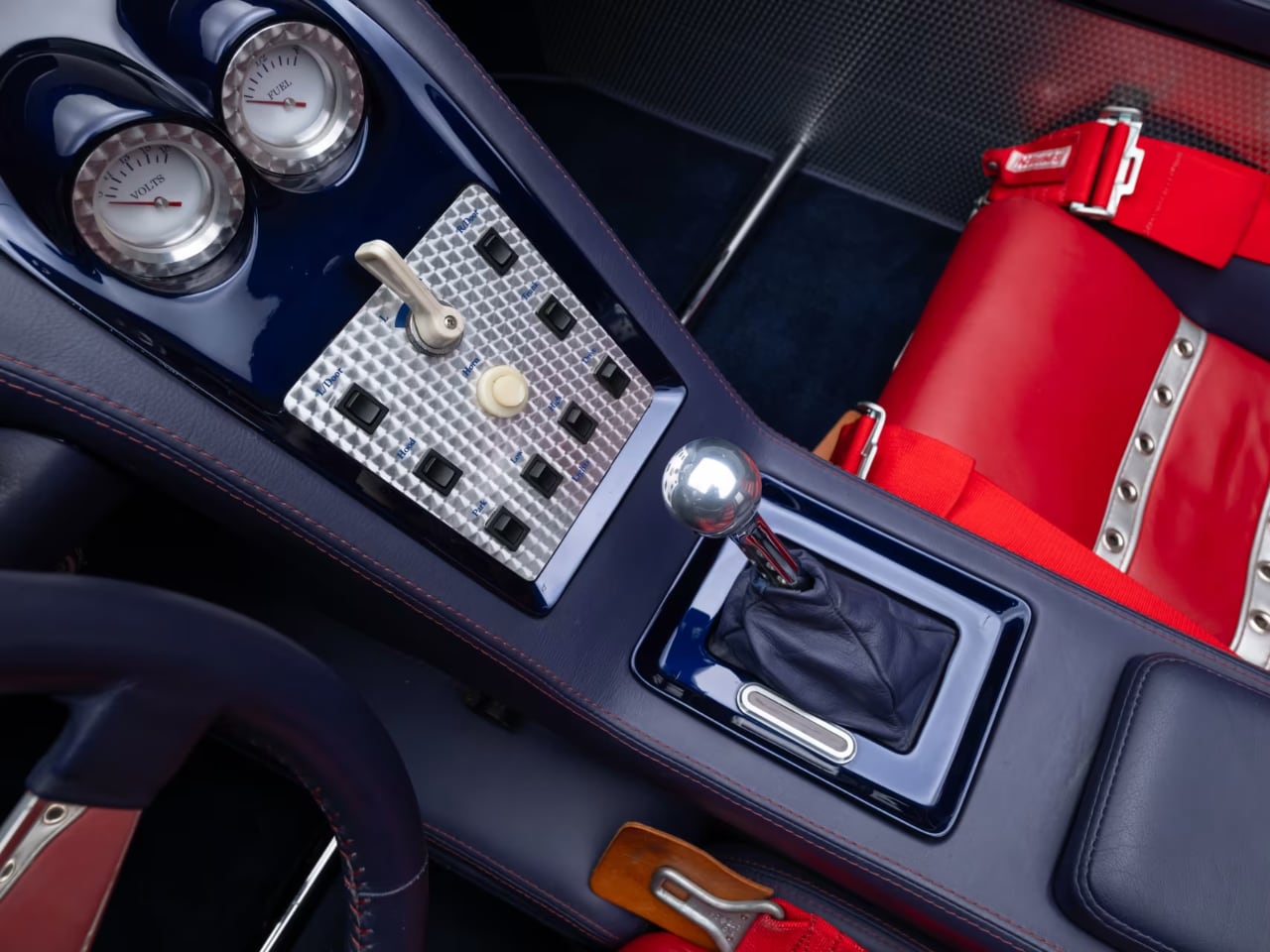 vehicle，Sports car，Excalibur RS，automobile，