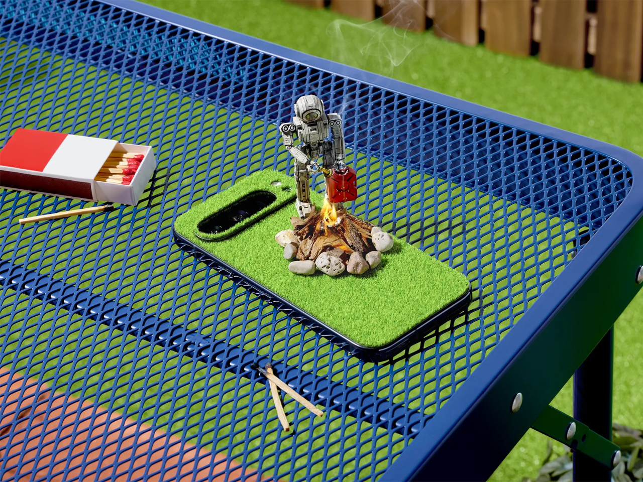 dbrand，Touch grass，Digital peripheral，Electronic accessories，