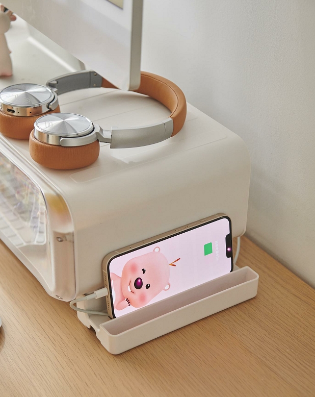 to work in an office，Receive，Exhibition，Booster，