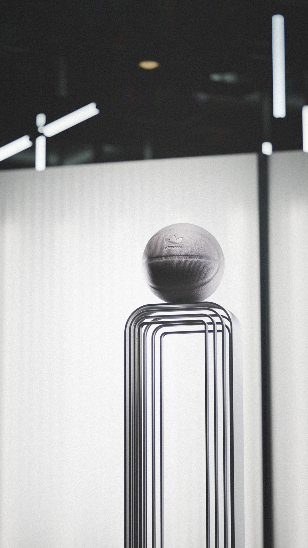 Ball stand，basketball stands，Minimalist design ，Vertical storage，