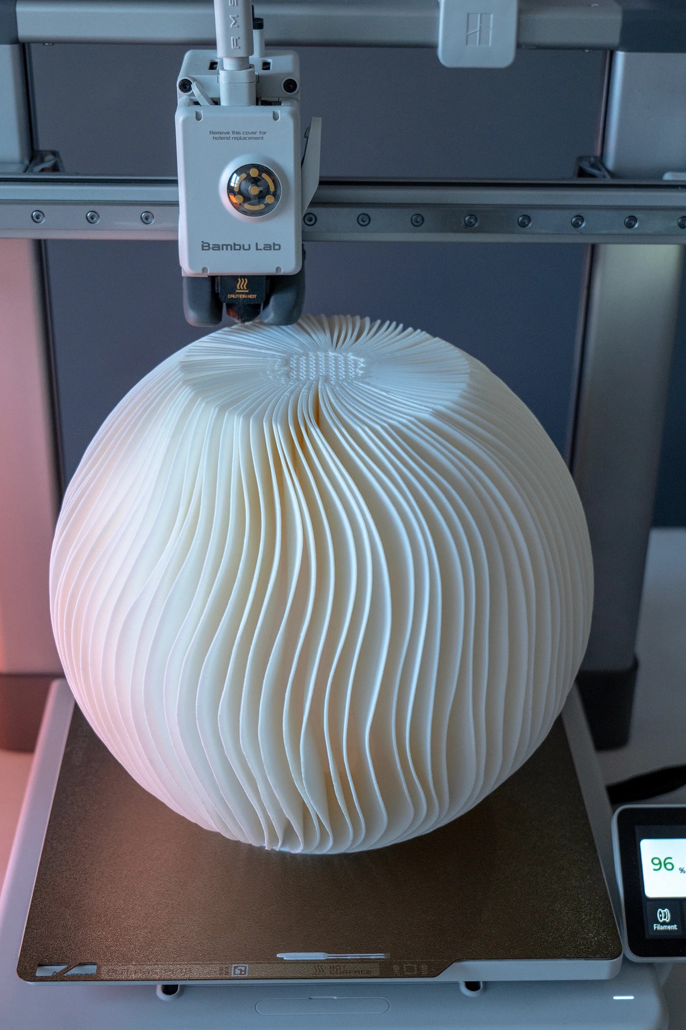 LEORA，lamps and lanterns，Sculpture lamp，Sphere Design，pla，